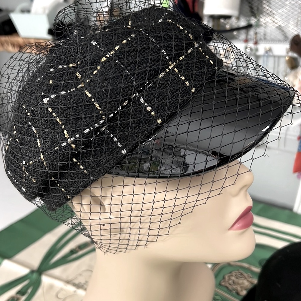 Tweed  Newsboy Women Black Baker Boy Hat with Veil Elegant Winter Sailor check